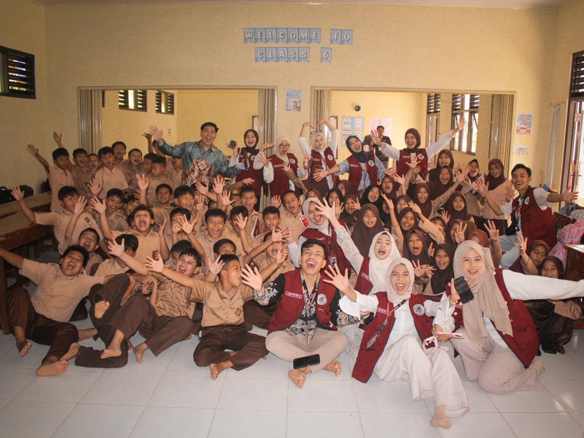 KKN Nusantara Kelompok 11 Lakukan Sosialisasi 5R di SDN 1 Sangkanwangi