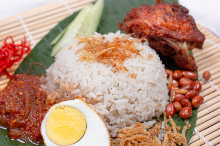 Bosan Sarapan Itu-Itu Saja? Yuk Cobain 9 Menu Sarapan Khas Nusantara Berikut Ini