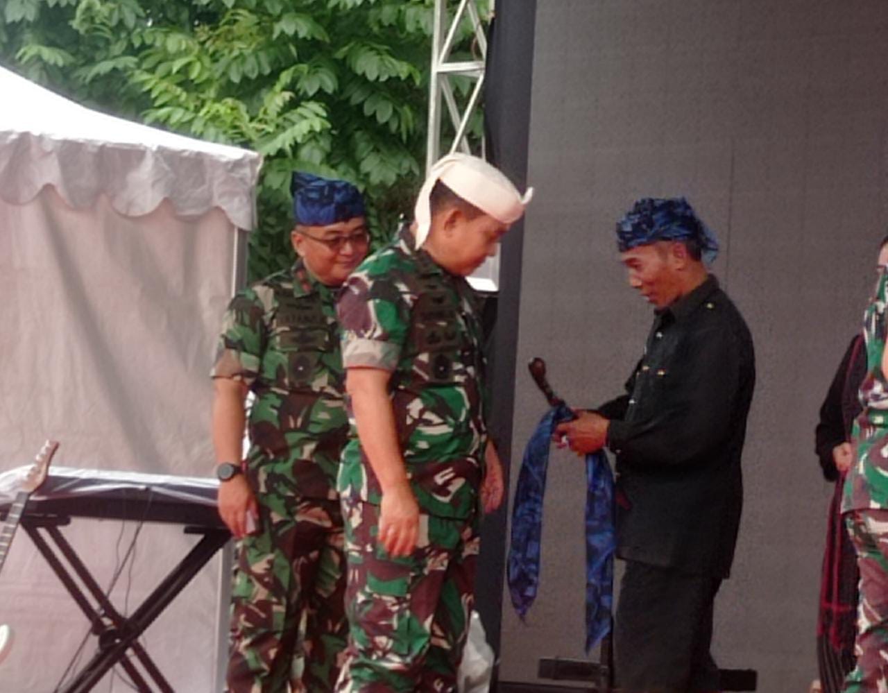 Giliran KSAD Dudung Abdurachman Jadi Warga Kehormatan Suku Baduy