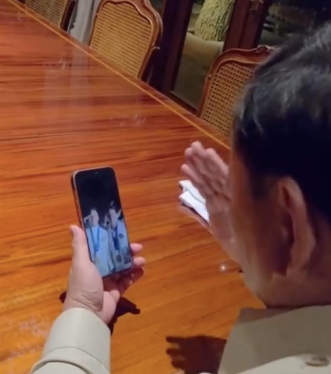Prabowo Video Call Kontingen Indonesia Usai Raih Emas Pertama Asian Games 2026