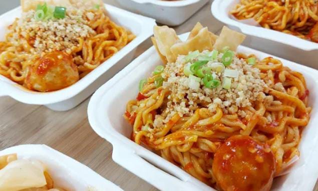 Resep Mie Jebew, Ini Rahasia Memikat Pembeli Hingga Rela Antri dan Hasilkan Omset Jutaan