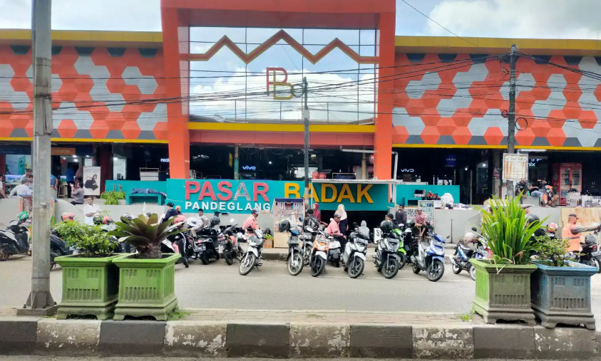 Pasar Pandeglang Mengalami Penurunan Aktivitas Drastis, Banyak Deretan Kios yang Memilih Tutup