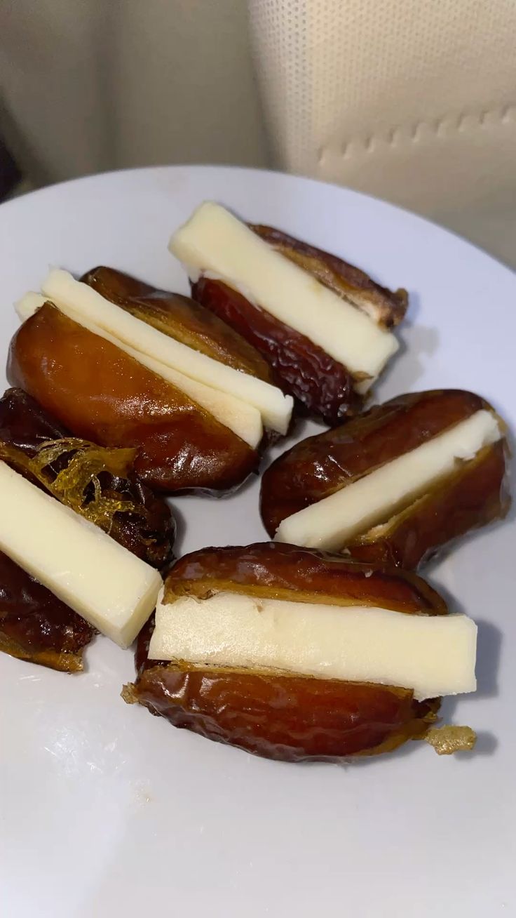 Kurma Isi Keju Jadi Favorit Takjil, Perpaduan Manis dan Gurih yang Kian Digemari