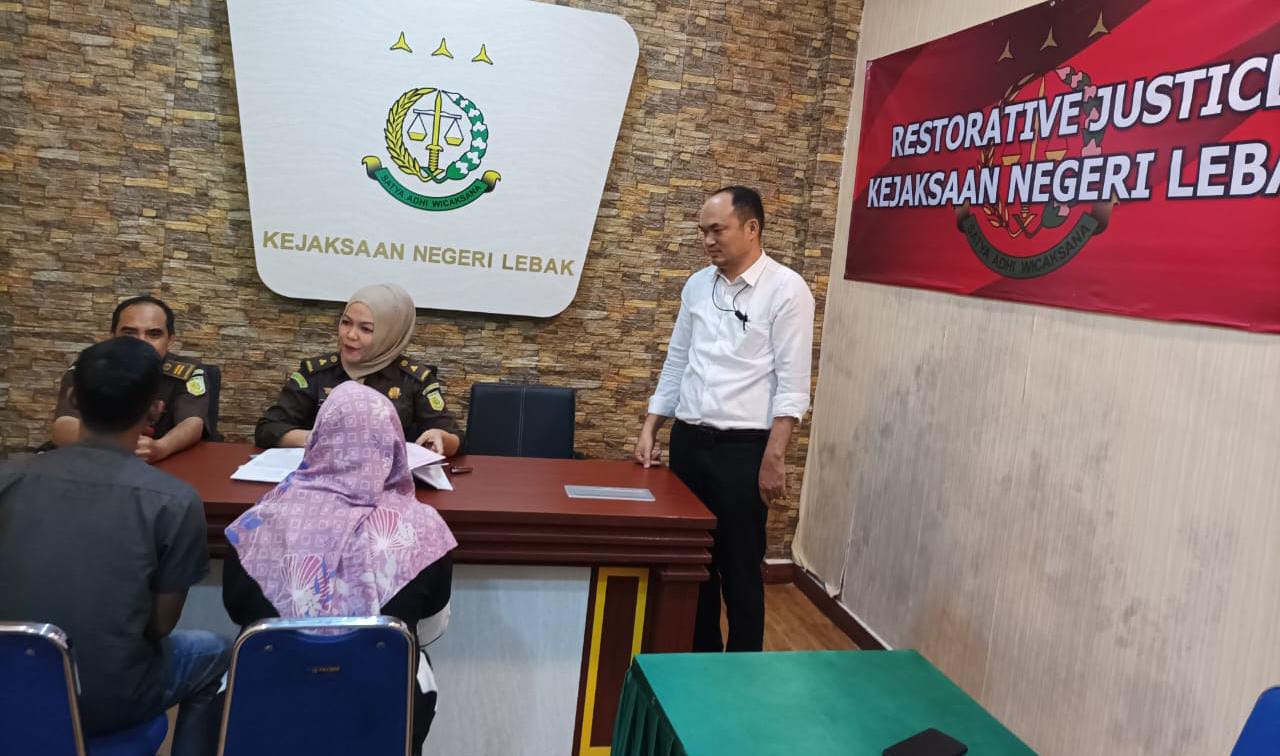 Ibu Muda Ditangkap Polda Banten Usai Jual Mobil Kreditan  