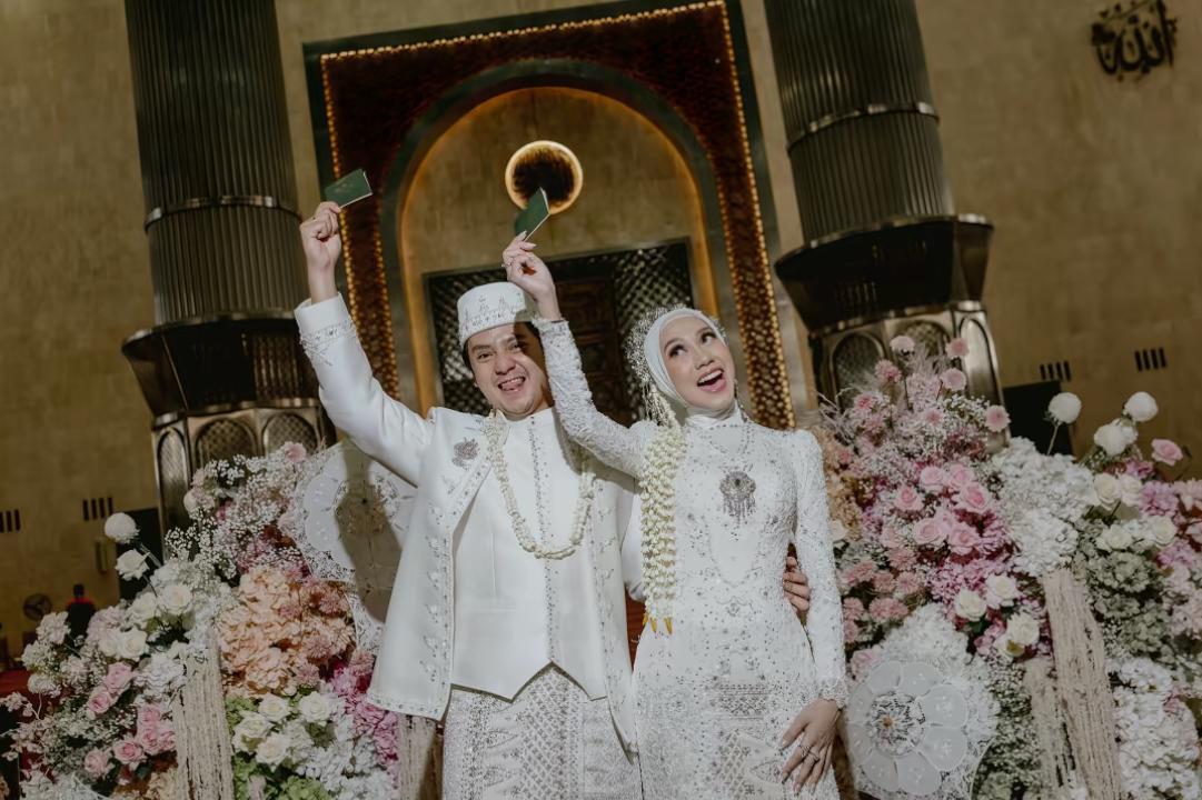 Arbani Yasiz Menikah, Netizen Ramai Sebut Sebagai 'Patah Hati Nasional'