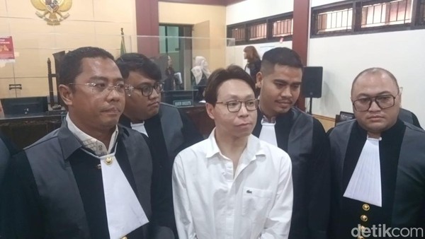 Richard Lee Didakwa Pasal Berlapis Terkait Dugaan Produk Ilegal