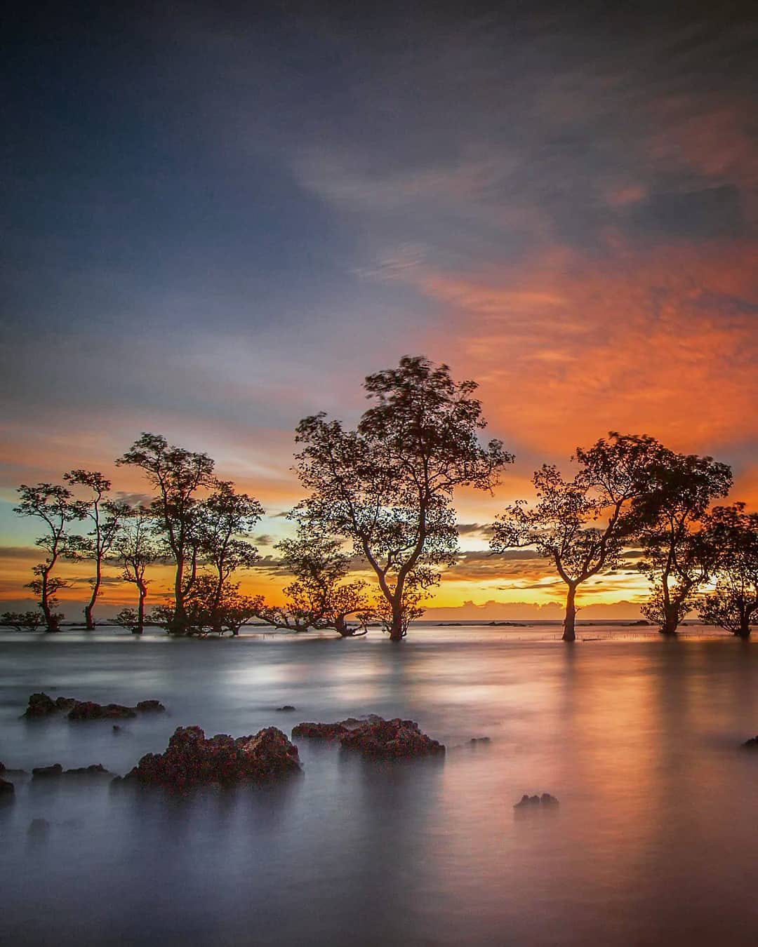 Pantai Laguna: Spot Sunset Paling Mantul di Pandeglang 
