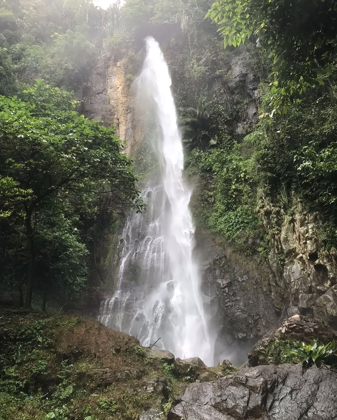 Hidden Gem Pandeglang: Curug Ciajeng yang Bikin Nagih 