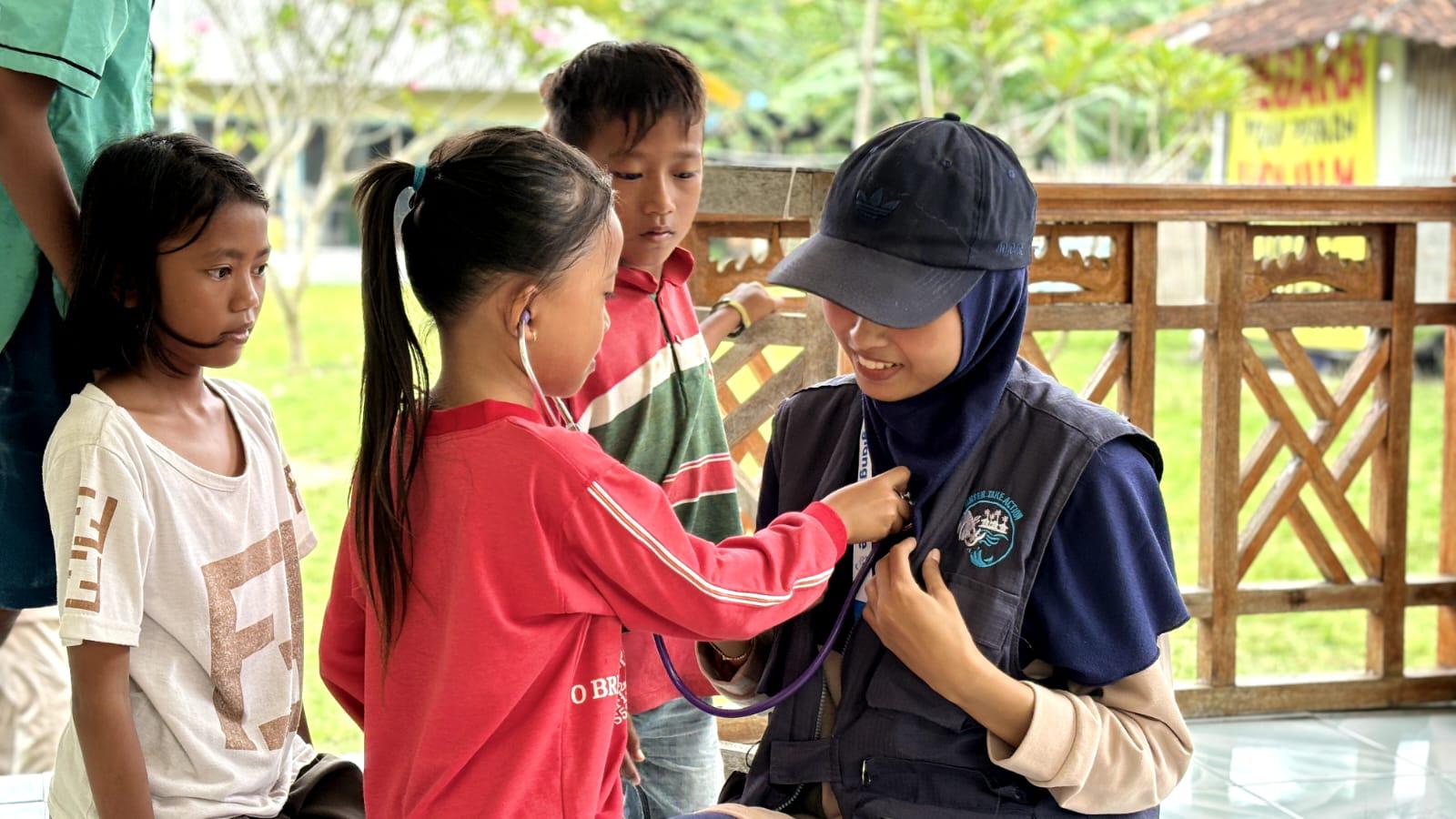 Beri Akses Kesehatan dan Pendidikan di Pulau Sangiang