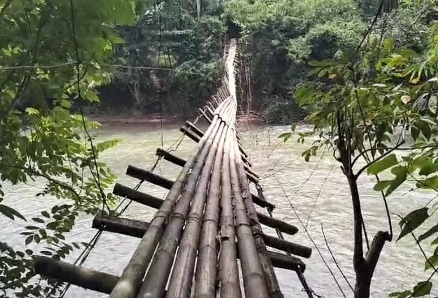 Belasan Orang Jadi Korban Jembatan Gantung yang Putus di Lebak