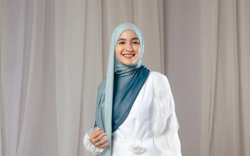 Simple tapi Chic, Pashmina Viscose Kuasai Tren Fashion Hijab