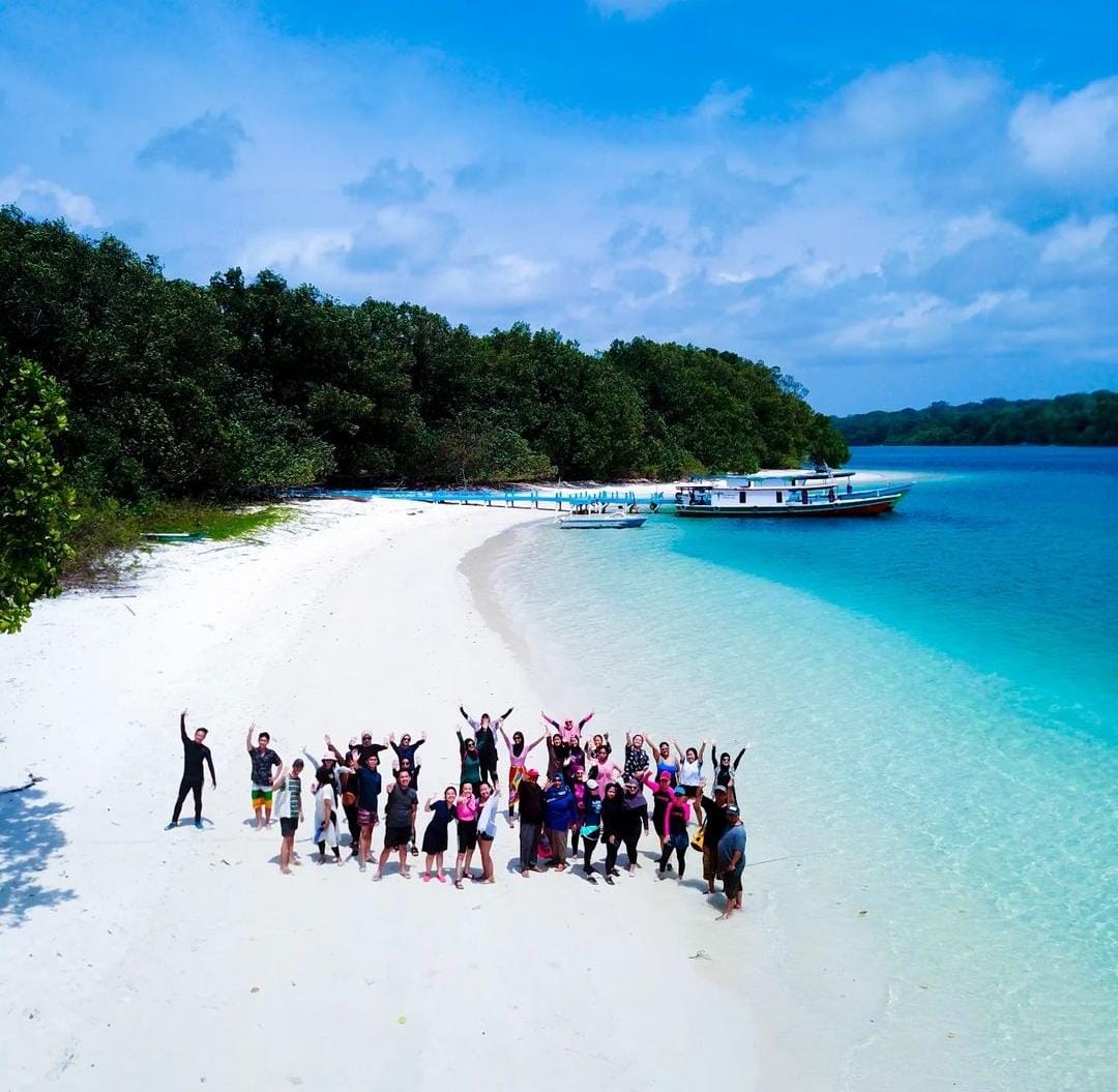 Cocok untuk Libur Akhir Tahun, Pulau Peucang Pantai Eksotis di Pandeglang 