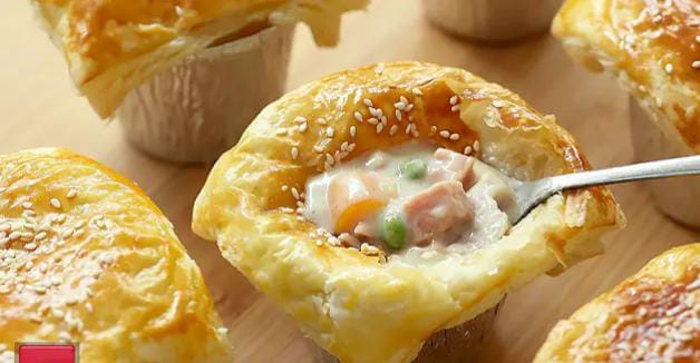 Resep Zuppa Soup ala Putri Habibie, Creamy dengan Puff Pastry dan Dipanggang Crispy