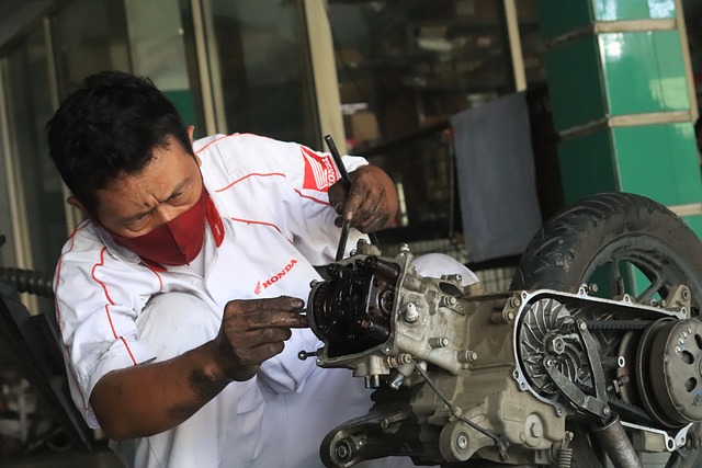 Halo Ngabers, Begini Caranya Mengetahui Oli Motor Asli dan Oli Motor Palsu