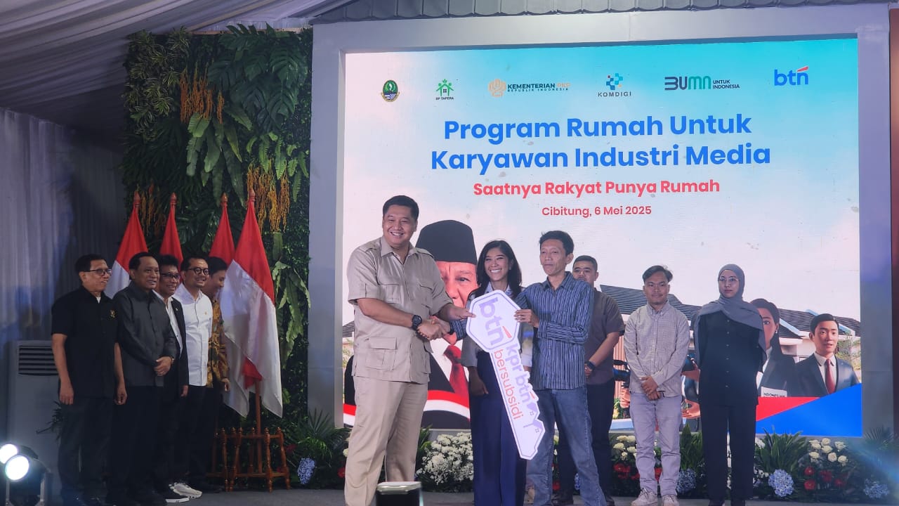 Serahkan Kunci Rumah Subsidi, Menteri PKP: Program Ini Bukan untuk Membungkam Wartawan