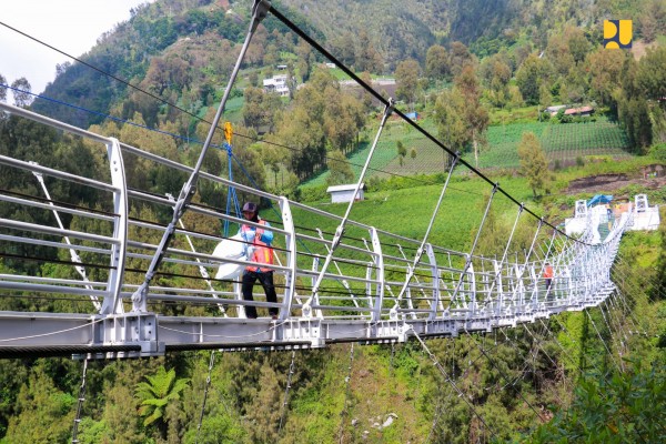 Jembatan Kaca Sepanjang 120 Meter Dibangun di Gunung Bromo