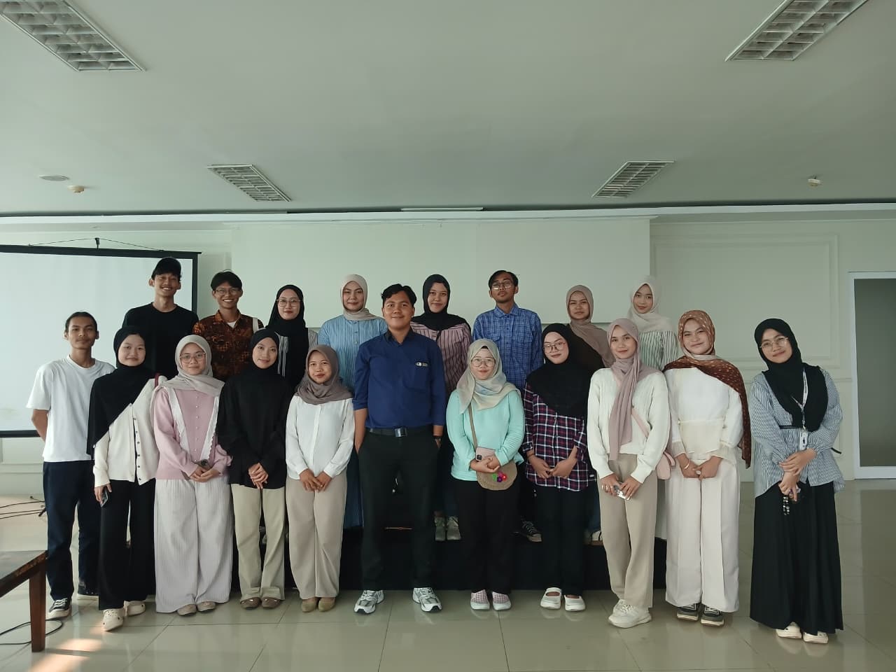 Semarak Kelas Penyiaran Gen RB Batch 3: Kupas Tuntas Dunia Broadcasting Bersama Ricky Rosadi