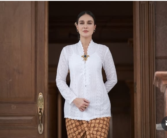 10 Film Luna Maya Horor, Drama dan Percintaan