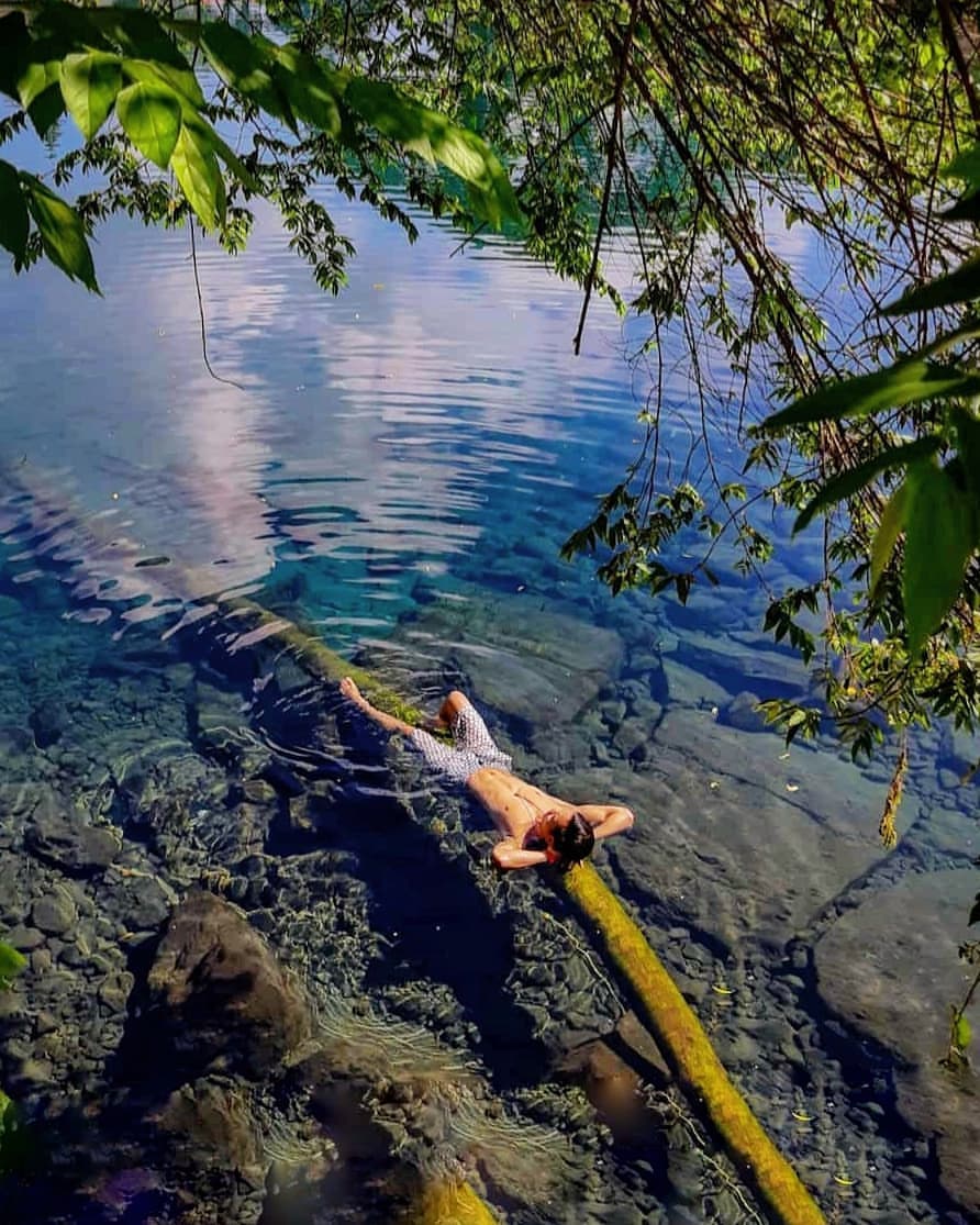 Yakin Gak Mau Berkunjung Ke Telaga Herang? Wisata Majalengka Seru dengan Danau yang Super Jernih