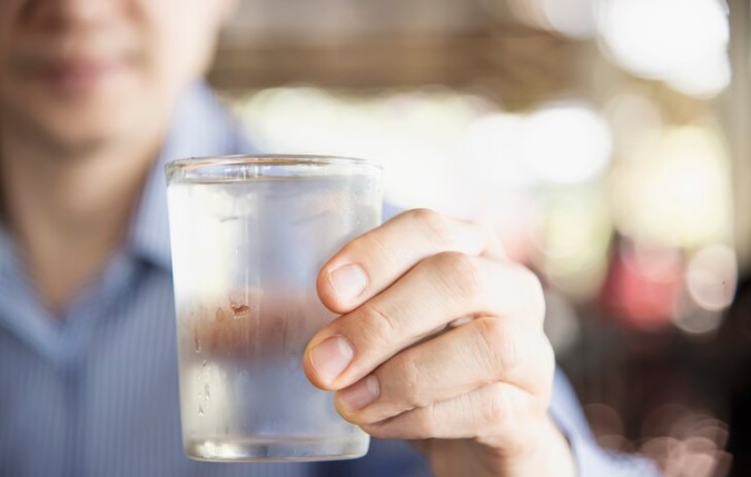 Cara Agar Kamu Rajin Minum Air Putih, Yuk Ikuti  