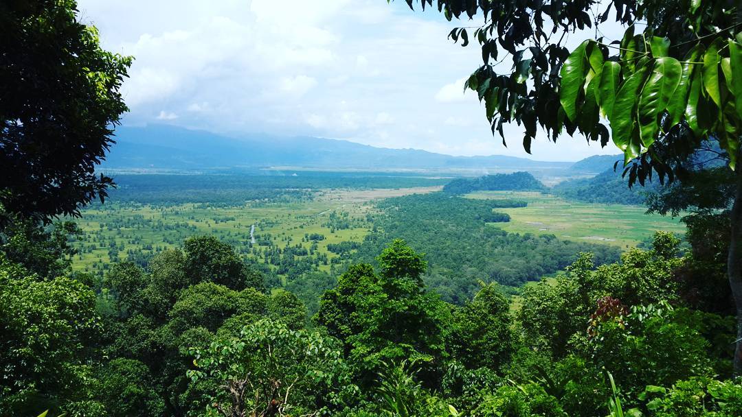 Rawa Danau, Sisa Letusan Gunung Api Purba dengan Panorama Spektakuler