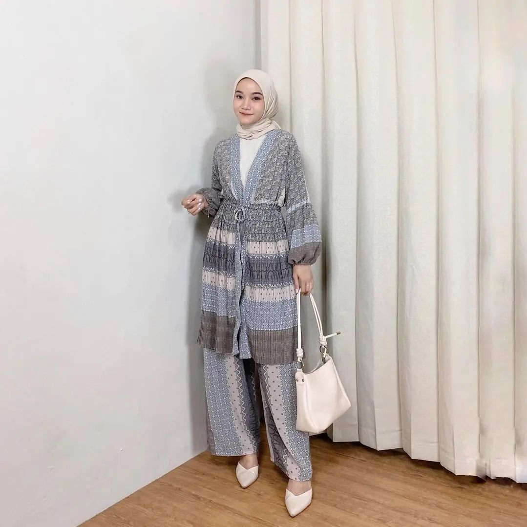 Makin Trendy And Stylish, Yuk Cari Tahu Tren Outfit Lebaran Terkini 2024