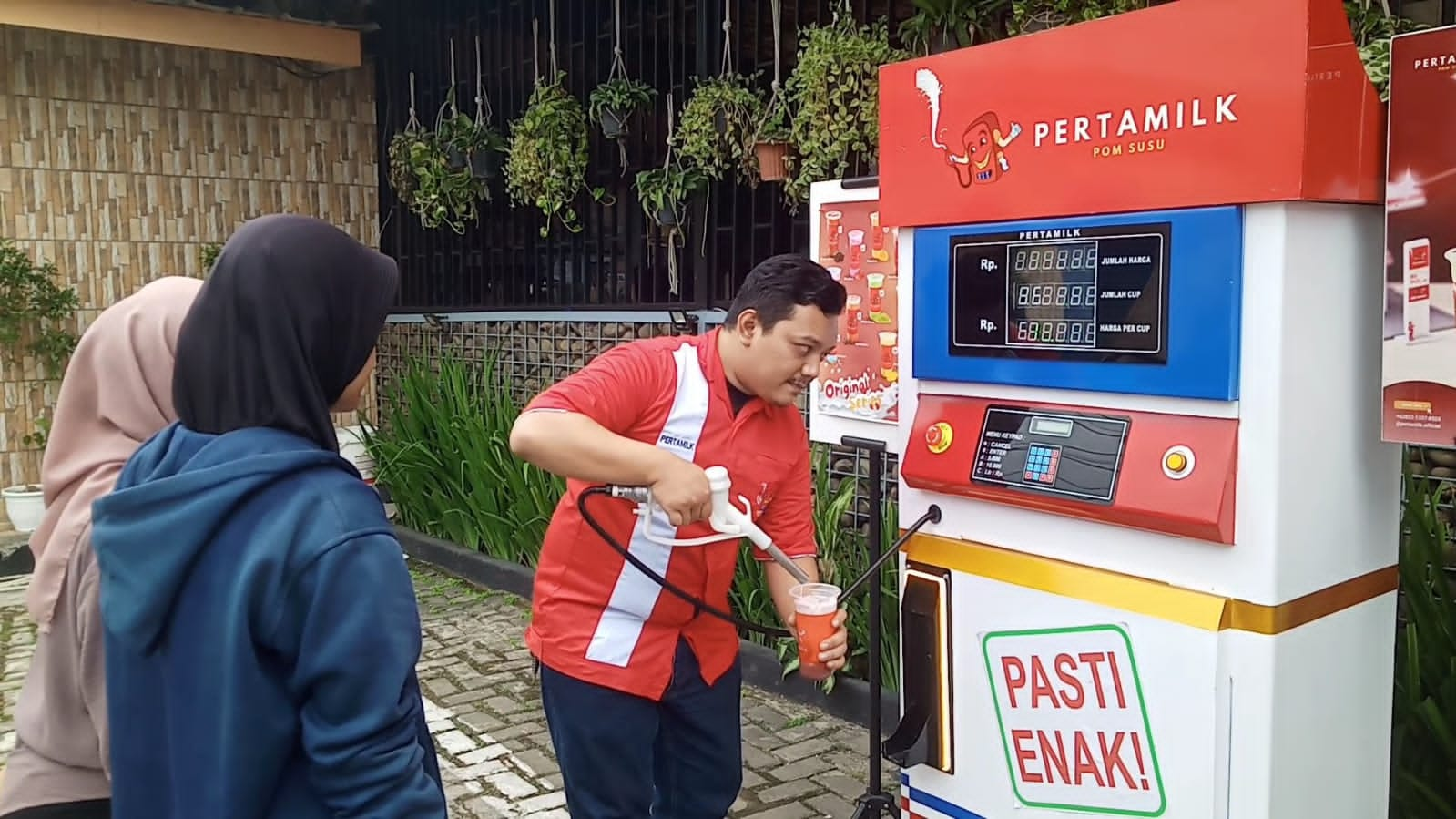 Unik, Pertamilk Gerai Es Susu Layaknya SPBU di Pandeglang