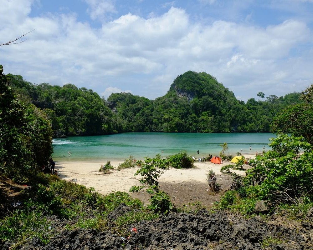 Info Wisata Alam Di Malang, Ada Gunung dan Pulau