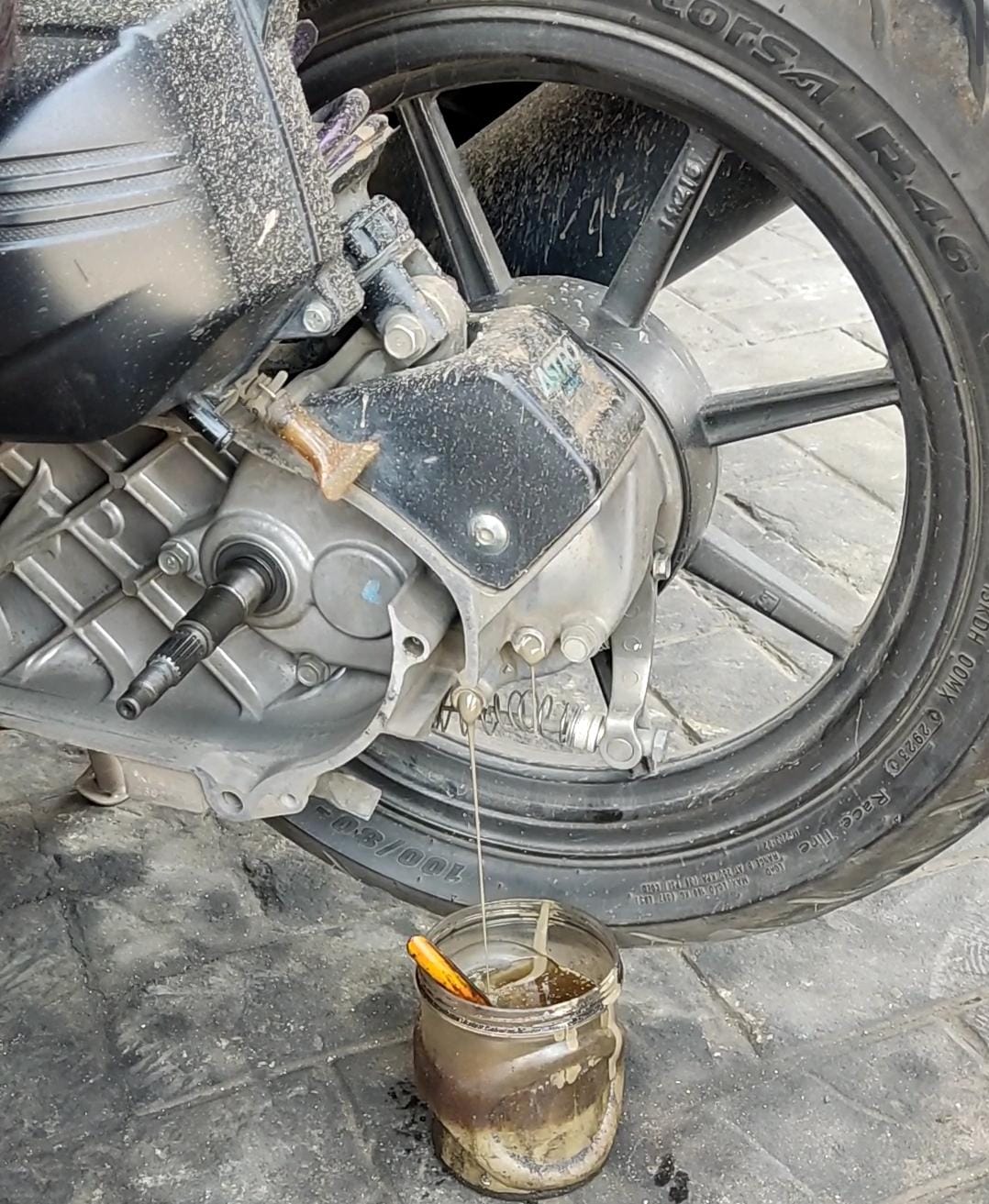 Jangan Sepelekan Oli Gardan Motor Matic, Simak dengan Baik Fungsinya