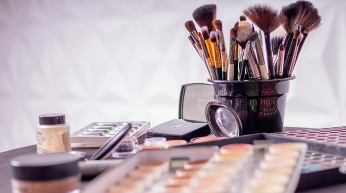 Cara Agar Makeup Tahan Lama Tanpa Setting Spray, Coba 7 Tips Ini