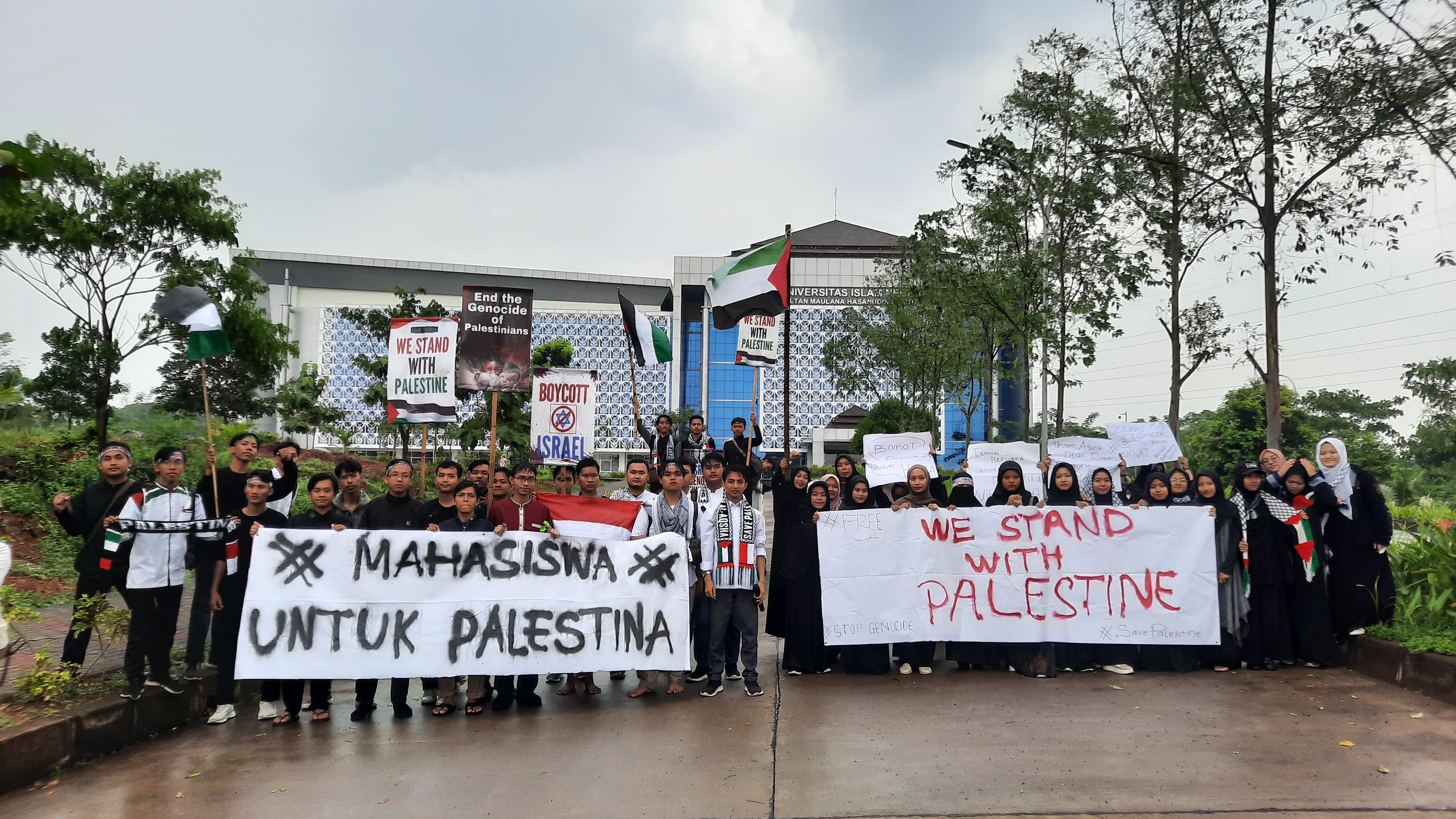 Membangunkan Perhatian Mahasiswa, Aliansi Mahasiswa UIN SMH Banten Gelar Aksi Damai Bela Palestina