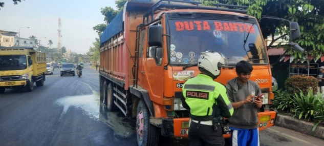 Tertibkan Truk Odol, Polres Serkot Lakukan Razia, Kasat Lantas: Untuk Keselamatan Bersama 