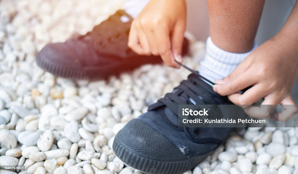 5 Brand Sepatu Lokal yang Sering Dikira Merek Luar Negeri