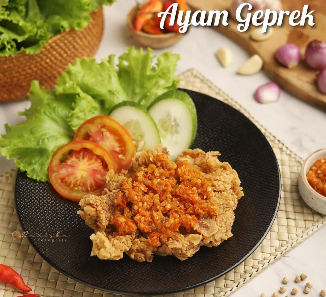 Resep Ayam Geprek: Pedasnya Bikin Nagih, Bikin Ketagihan