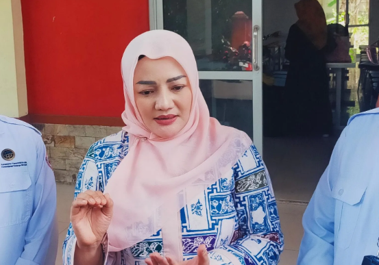 Adde Rosi Soroti Penyaluran MBG yang Tersendat, Minta BGN Lebih Profesional