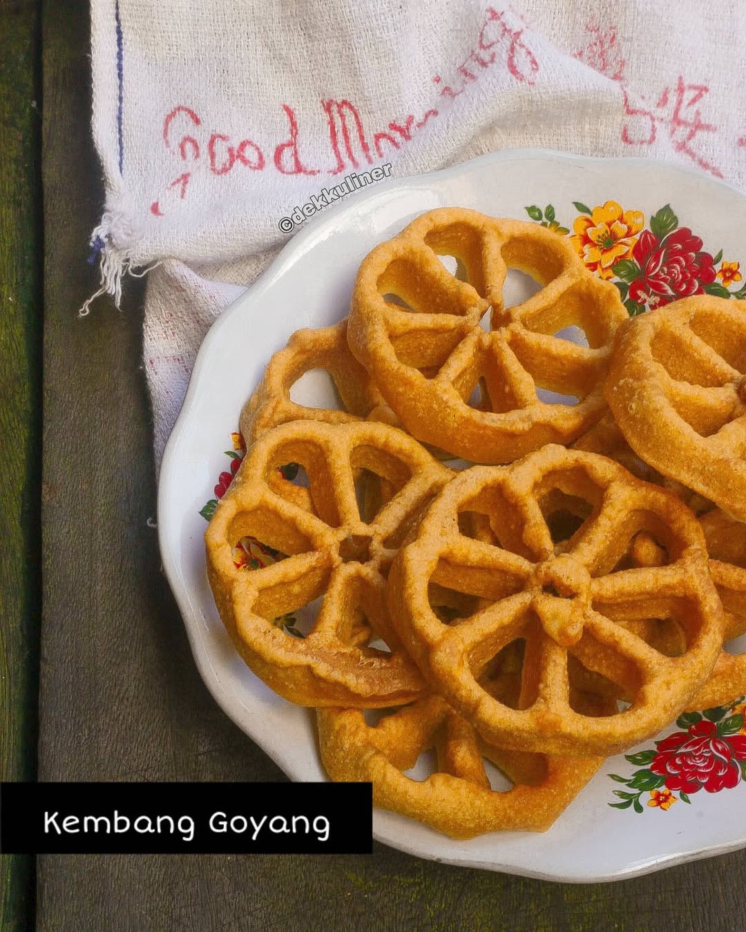 Kembang Goyang, Kue Tradisional Renyah yang Tetap Diminati Masyarakat