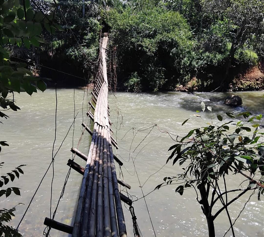 Pemerintah Kabupaten Lebak Dinilai Kurang Perhatikan Fasilitas Jembatan Putus