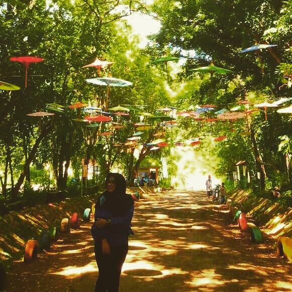 Heart Pegunungan: Jembatan Cinta Gunung Pinang yang Bikin Jatuh Cinta