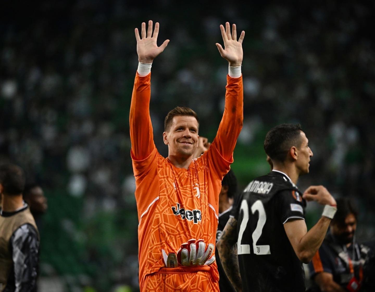 Barcelona Siapkan Kontrak untuk Szczesny, Kekalahan dari Osasuna Uji Taktik Flick