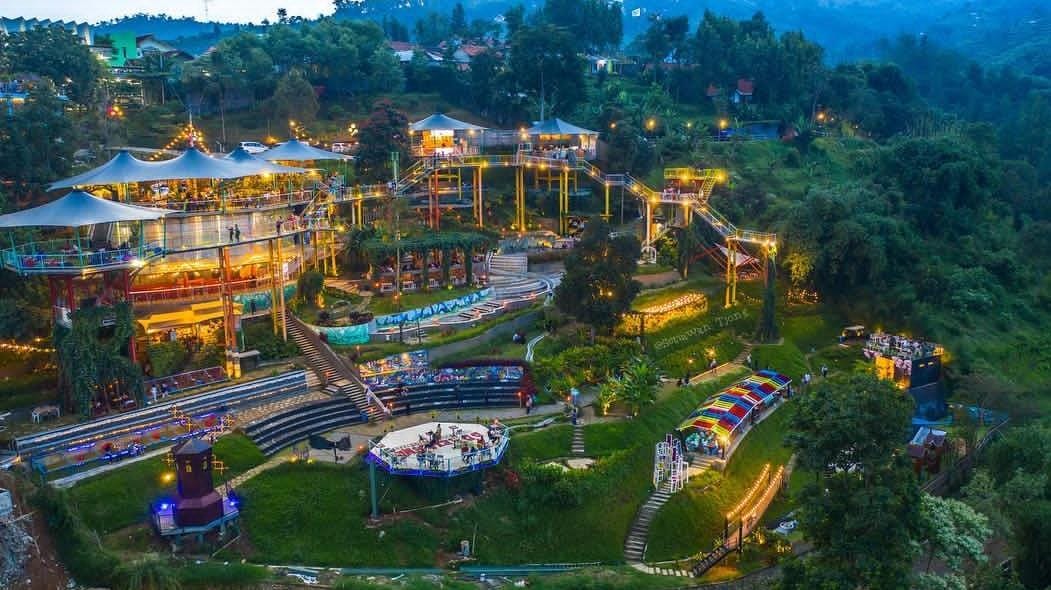 Hits Banget, Ini 5 Tempat Wisata Favorit di Bandung