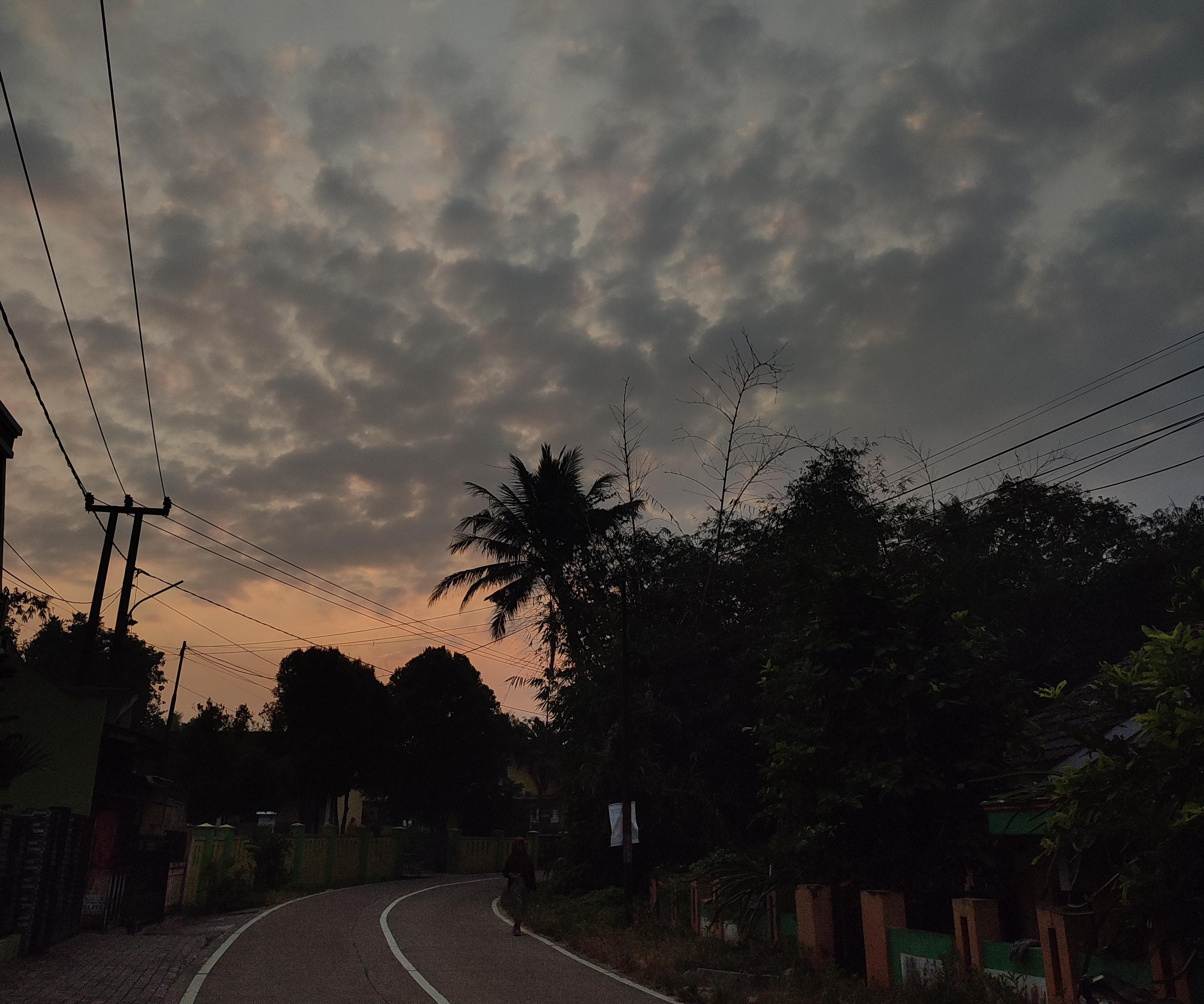 Cerah dan Berawan, Inilah Informasi Prakiraan Cuaca Kota Serang Hari ini 