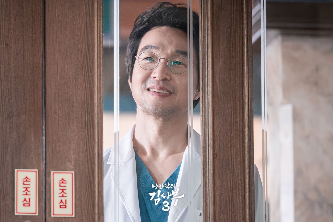 Belum Nonton Dr Romantic 3? Ini 4 Alasan Kamu Wajib Selesaikan Squel Kisah Romantis Para Dokter untuk Pasien