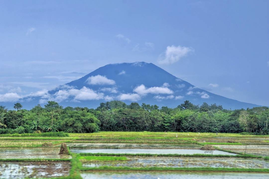 5 Rekomendasi Destinasi Wisata Gunung di Banten, Cocok untuk Pendaki Pemula