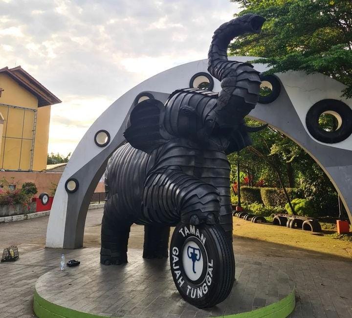 Mau Liburan, Tapi Cuma Nikmatin Sunset Doang? ke Taman Gajah Tunggal Aja, Gratisss