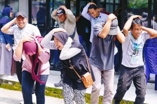 BMKG Gelar Sekolah Lapang Gempa dan Tsunami di Pandeglang, Antisipasi Bencana