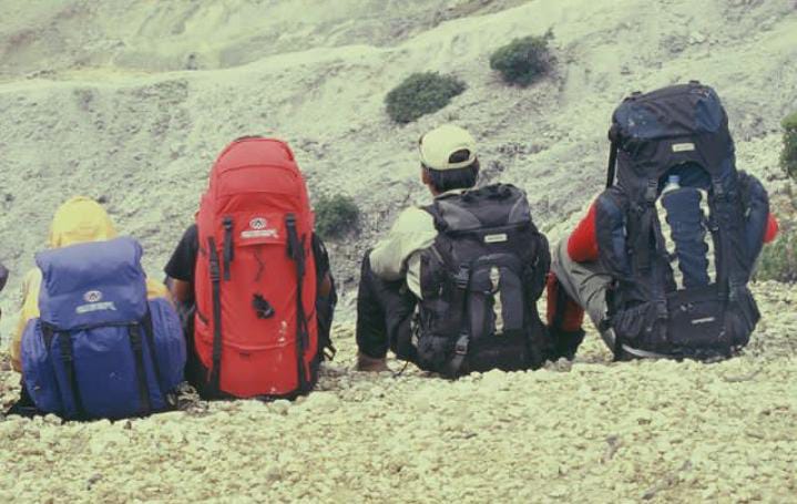 Rekomendasi 5 Tas Gunung Terbaik untuk Pendaki, yang Hobi Naik Gunung Merapat