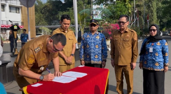 Lantik 533 ASN, Wali Kota Serang Targetkan Pelayanan Publik Lebih Optimal dan PAD Meningkat