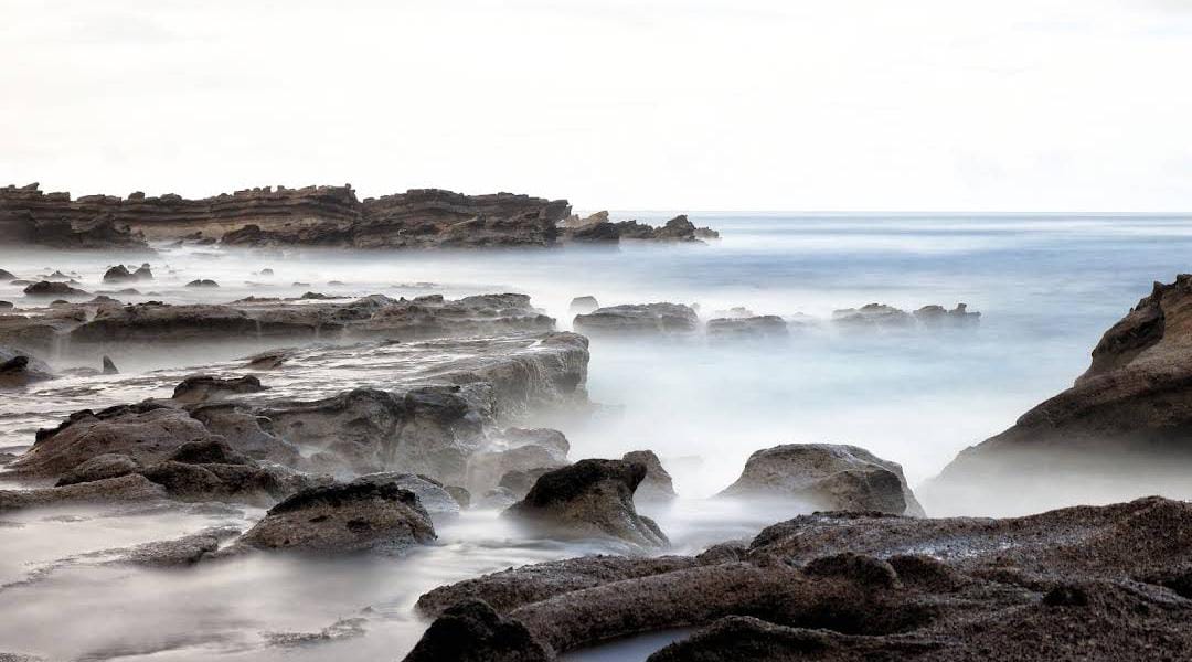 Bosen Kerja Terus? Yuk Jalan-jalan ke Pantai Wisata Pandeglang Ini 