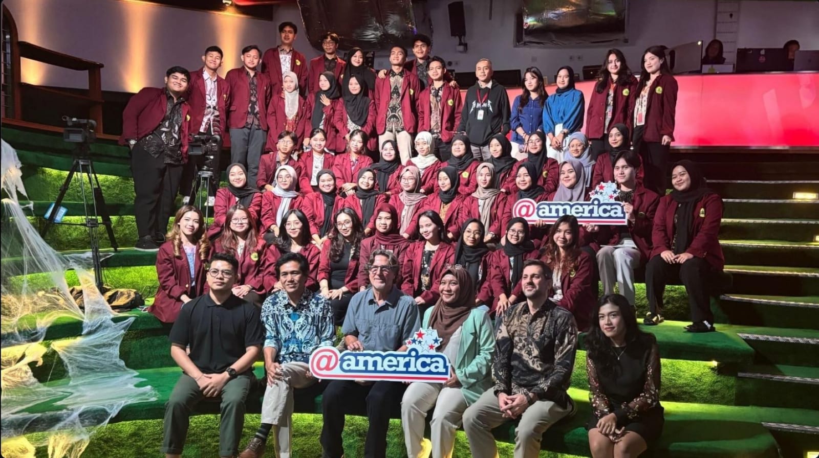 Mahasiswa Ilmu Komunikasi UNTIRTA Gali Pemahaman Kolaborasi Jurnalisme Iklim di @America