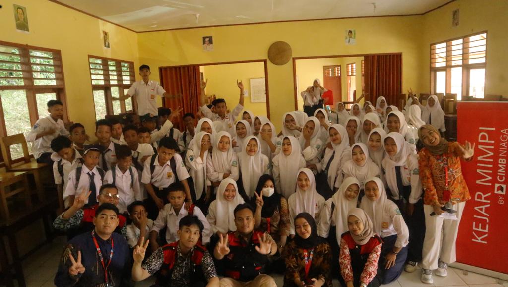 Wujudkan Generasi Anti NAPZA, Kejar Mimpi Tangsel Gelar Sosialisasi Anti NAPZA di SMPN 4 Cimarga Gununganten